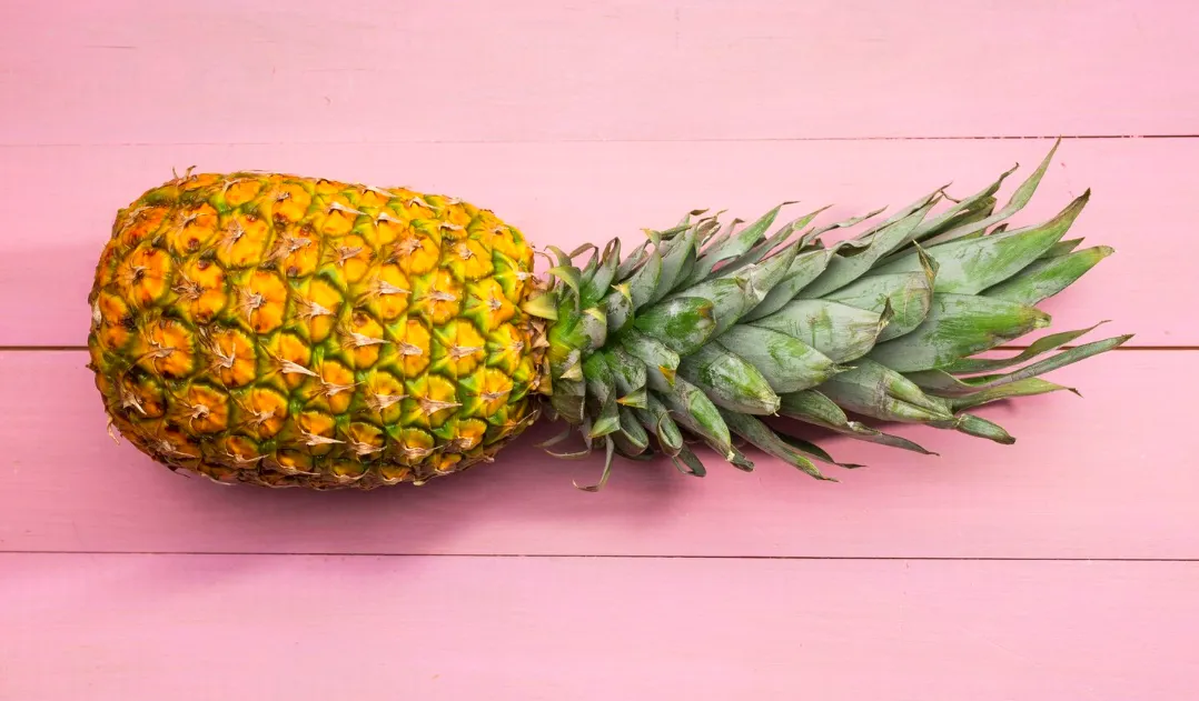Rhum arrangé ananas Victoria suspendu