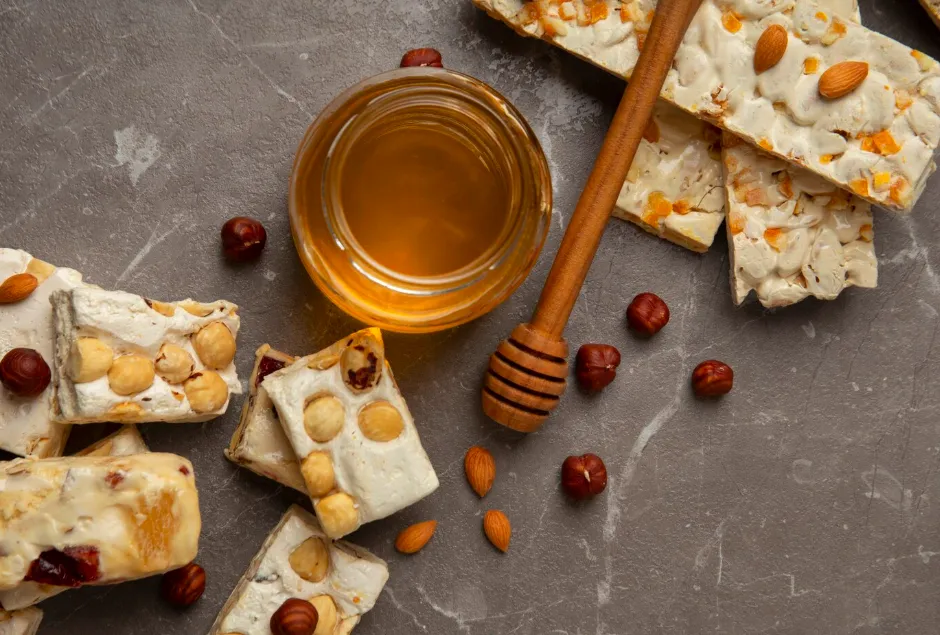 Rhum arrangé nougat miel amande