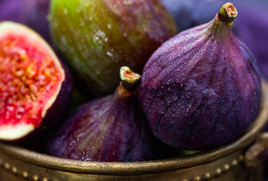 Rhum arrangé aux figues violettes
